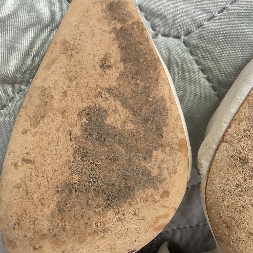 BADGLEY MISCHKA Women's Nude Satin Blanca Rhinestone Ankle-Strap Pumps SZ 10 - Picture 8 of 14